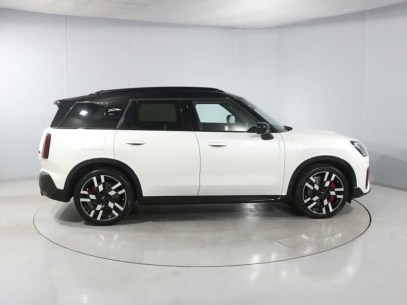 Used Mini John Cooper Works Countryman 296 HP (217 kW) 2024 White SUV