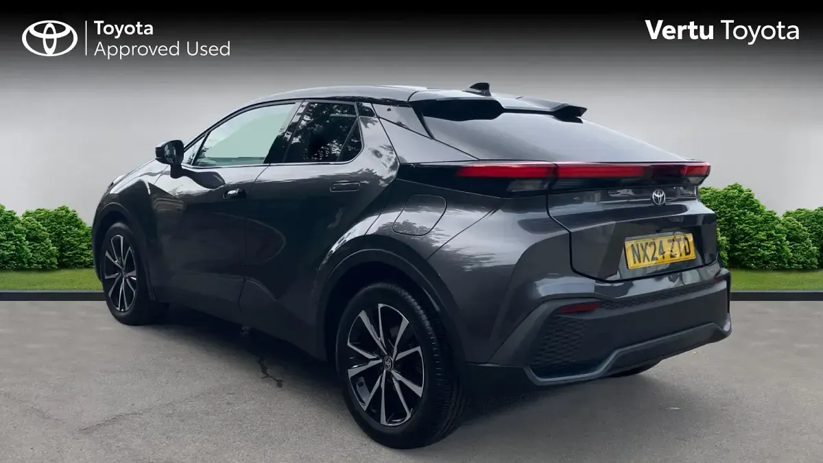 Used Toyota C-HR Design 140 HP (102 kW) 2024 Grey SUV