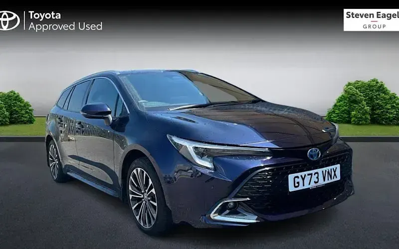 Usado Toyota Corolla Design 196 HP (144 kW) 2025 Carrinha