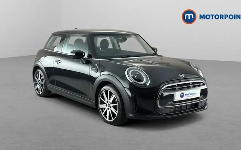 Used Mini ONE Classic 102 HP (75 kW) 2022 Hatchback