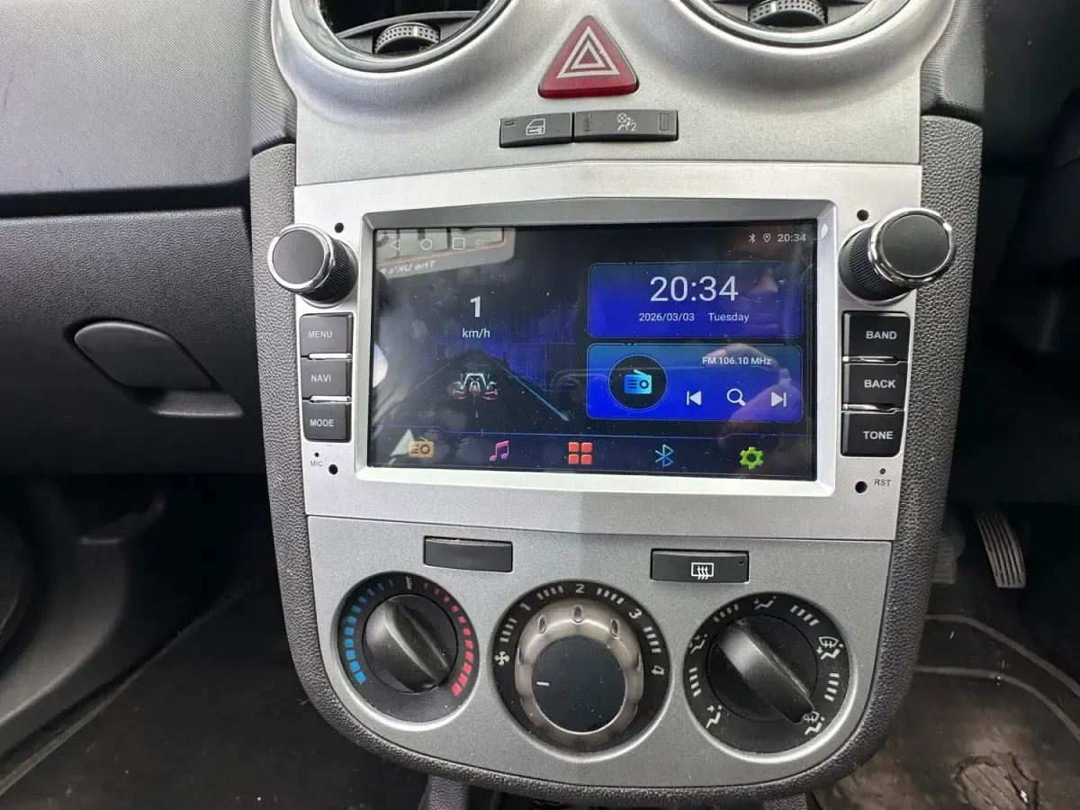 Usado Vauxhall Corsa Active 2012 Branco Citadino