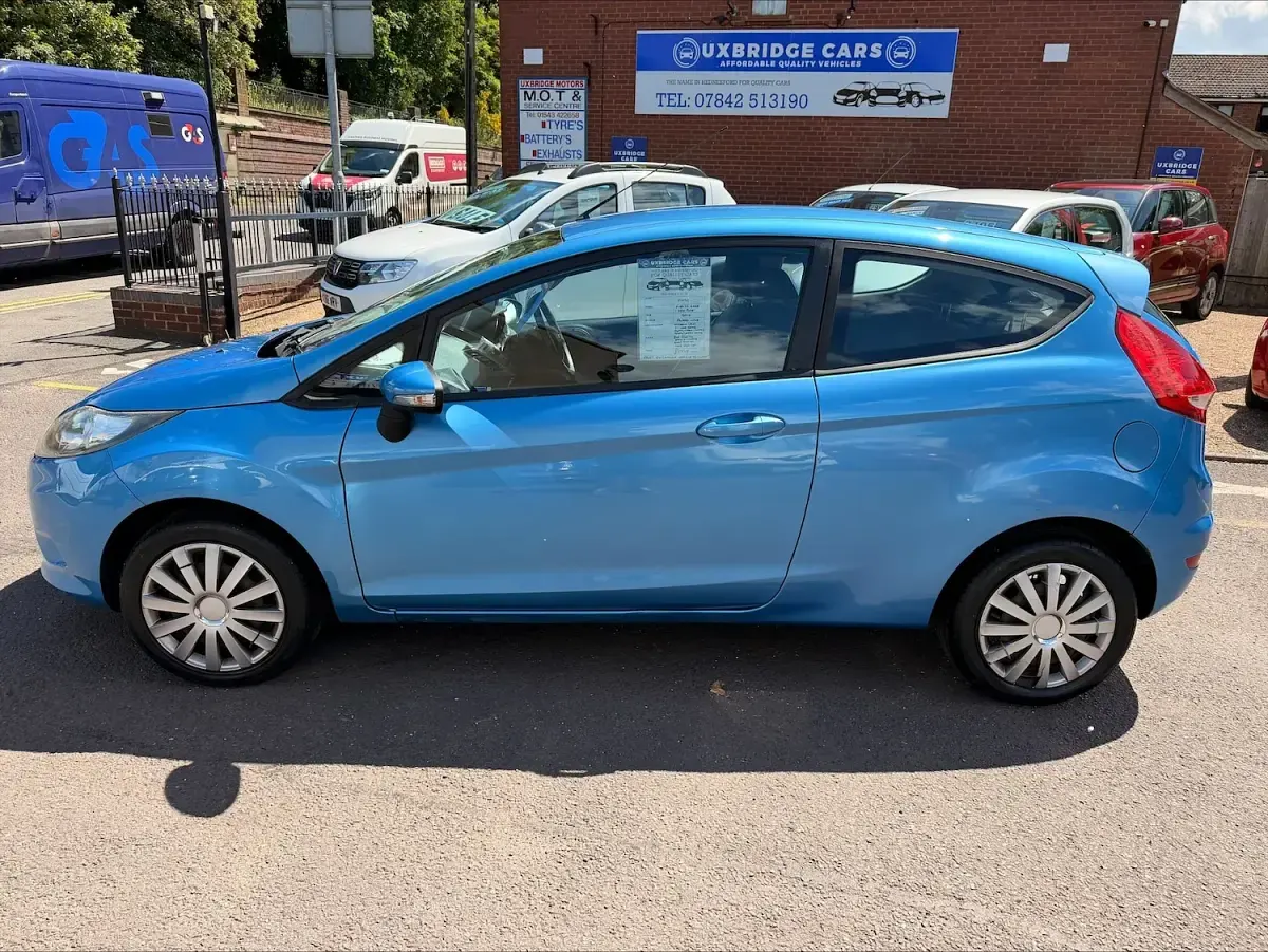 Used Ford Fiesta 2010 Blue Hatchback
