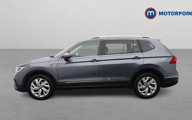 Used VW Tiguan Allspace Life 150 HP (110 kW) 2023 Grey SUV