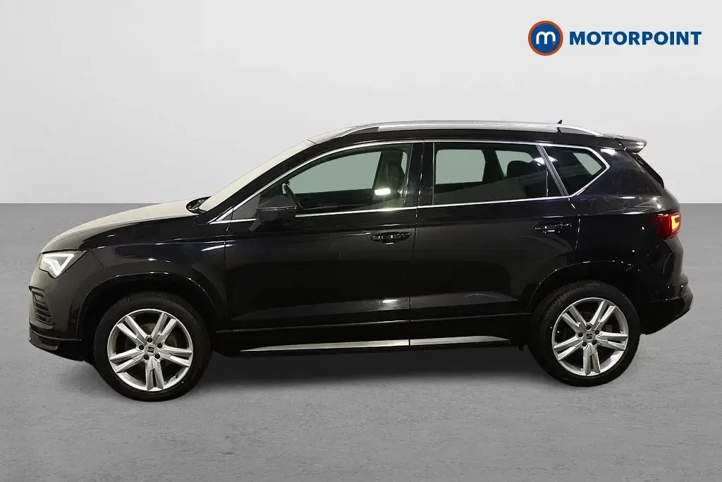 Begagnad Seat Ateca FR 2023 Svart SUV
