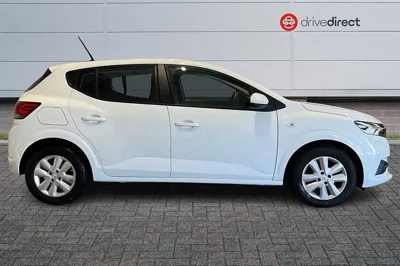 Used Dacia Sandero Comfort 100 HP (73 kW) 2022 White Hatchback
