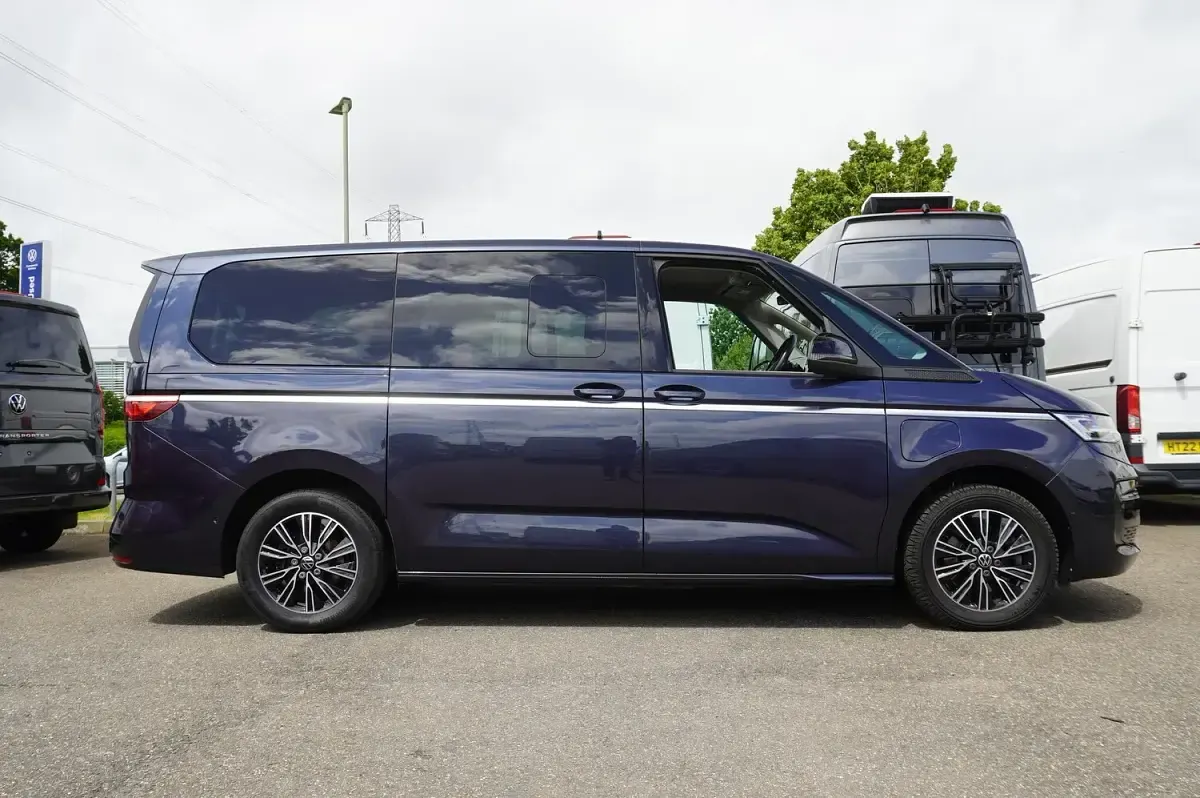 Used VW Multivan Style 218 HP (160 kW) 2022 Blue MPV