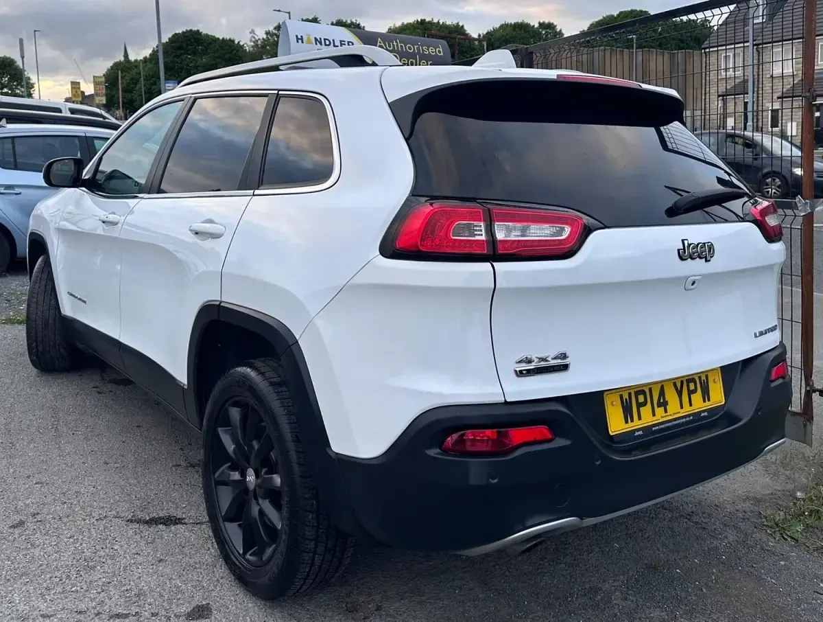 Used Jeep Cherokee Limited 140 HP (102 kW) 2014 White SUV