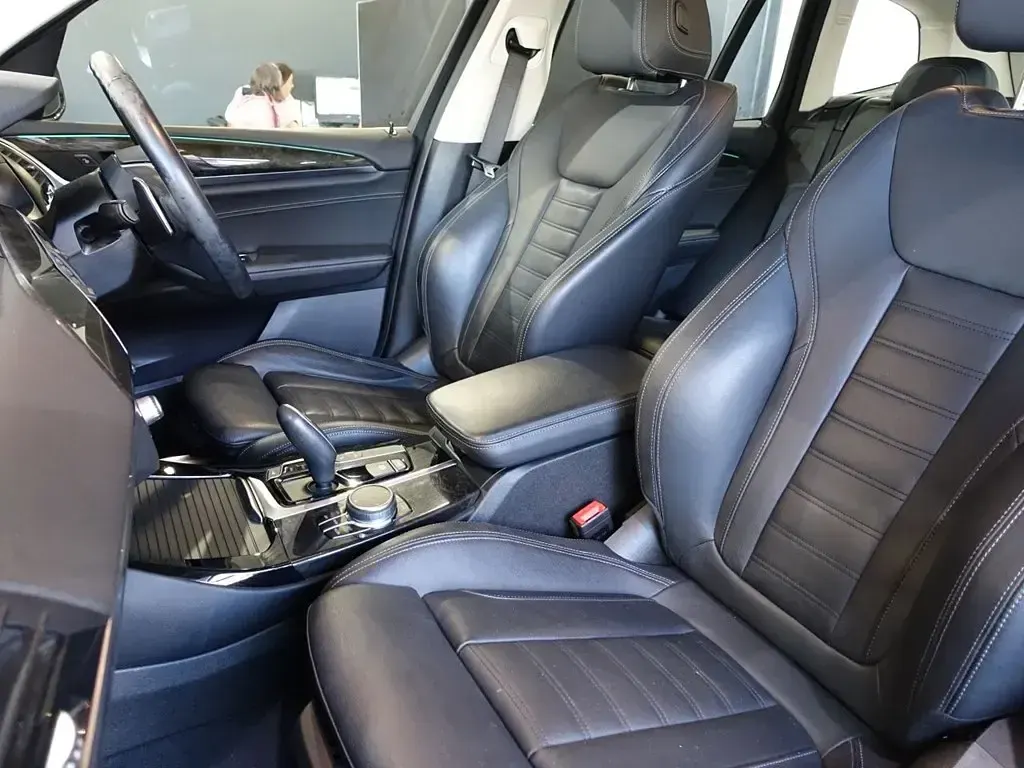 Begagnad BMW X3 xLine 184 HK (135 kW) 2019 Silver SUV