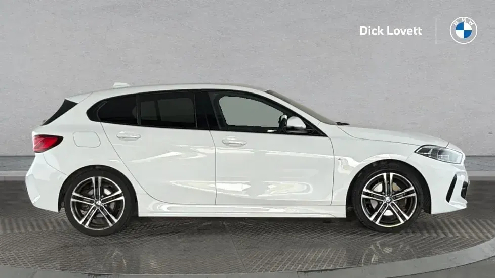 Used BMW 118 M Sport 138 HP (101 kW) 2020 White Hatchback