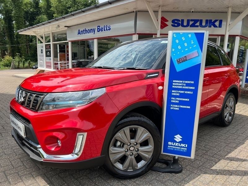 Used 2024 Suzuki Vitara SZ-T SUV | £21,499 (A bit pricey) - Image 1/2