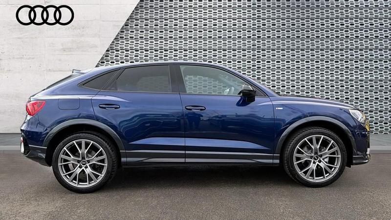 New Audi Q3 Black Edition 150 HP (110 kW) 2025 Blue SUV