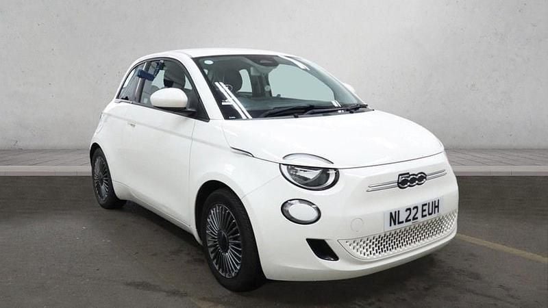 Second-hand Fiat 500e Icon 86 kW (118 CP) 2022 Alb Hatchback