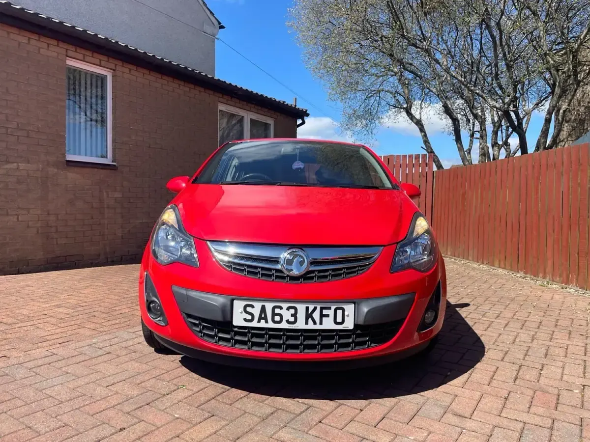 Begagnad Vauxhall Corsa 2013 Röd Halvkombi