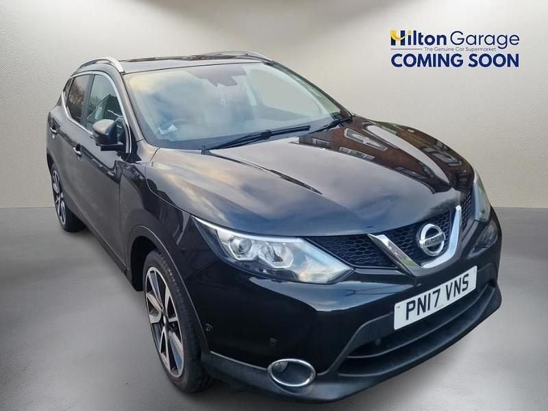 Black Used 2017 Nissan Qashqai S SUV | £8,250 (Good price) - Image 1/1