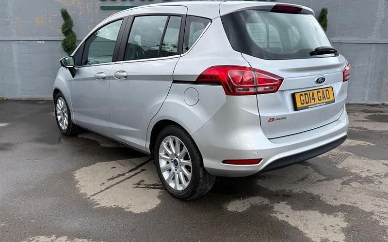 Used Ford B-MAX Titanium 105 HP (77 kW) 2016 MPV