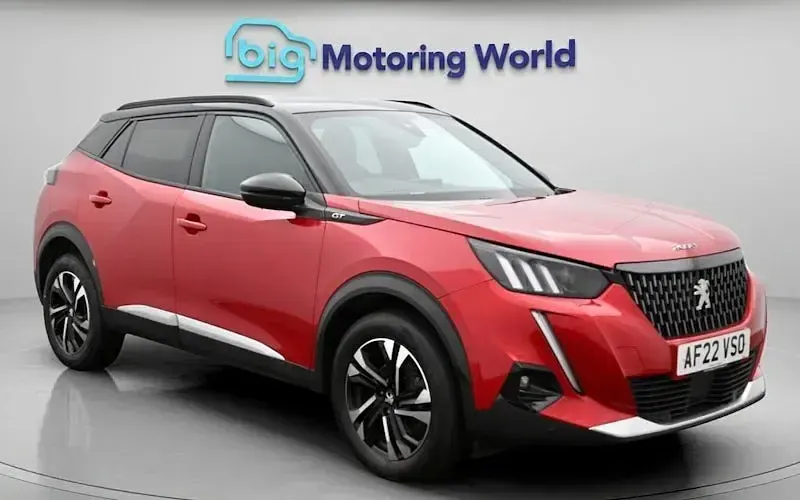 Gebraucht Peugeot 2008 GT 131 PS (96 kW) 2022 SUV