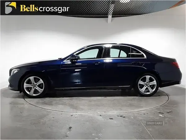 Used Mercedes E220 SE 2017 Blue Sedan
