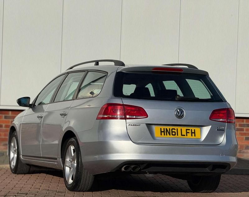 Used VW Passat S 140 HP (102 kW) 2012 Silver Estate