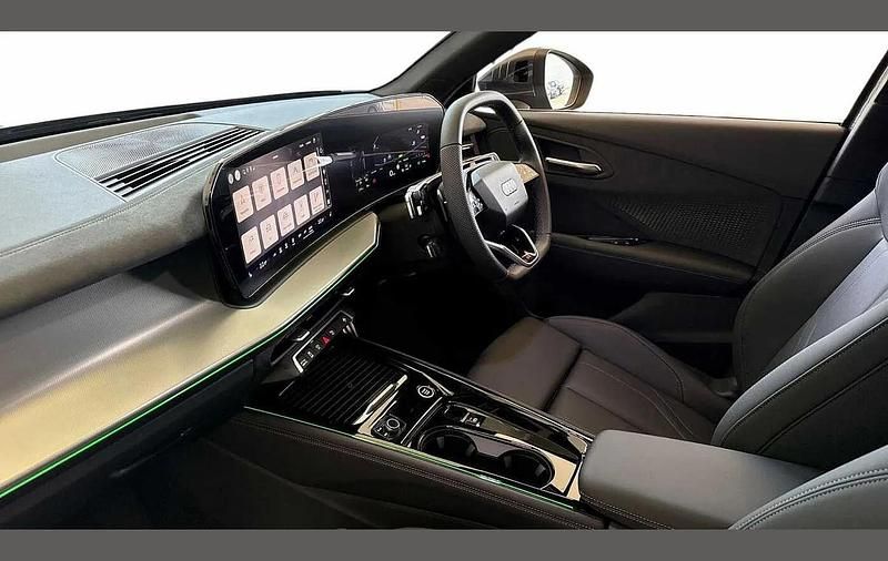 Used Audi Q3 S-Line 267 HP (196 kW) 2025 Grey SUV