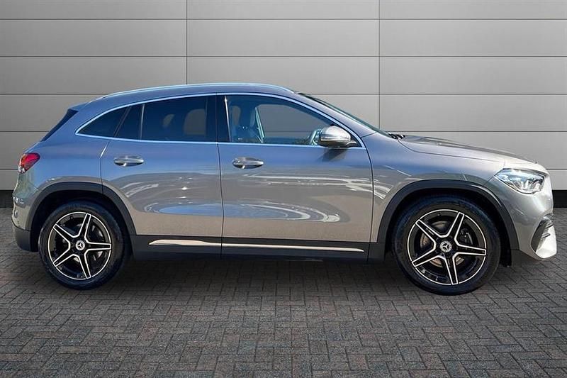 Used Mercedes GLA220 Executive 190 HP (139 kW) 2023 Mountain grey SUV