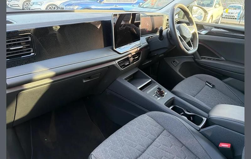 Used VW Tiguan Match 147 HP (108 kW) 2025 Green SUV