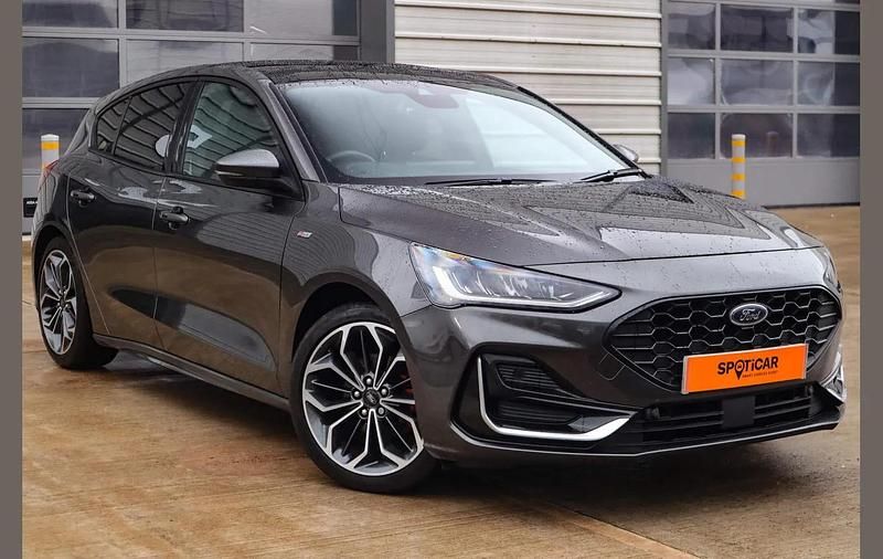 Used Ford Focus ST-Line 153 HP (112 kW) 2022 Grey Hatchback