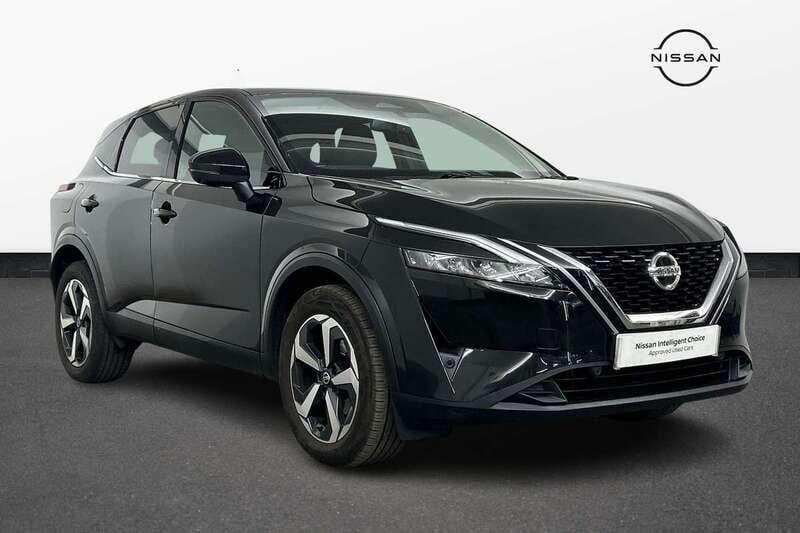 Black Used 2021 Nissan Qashqai N-Connecta SUV | £16,250 (Fair price) - Image 1/4