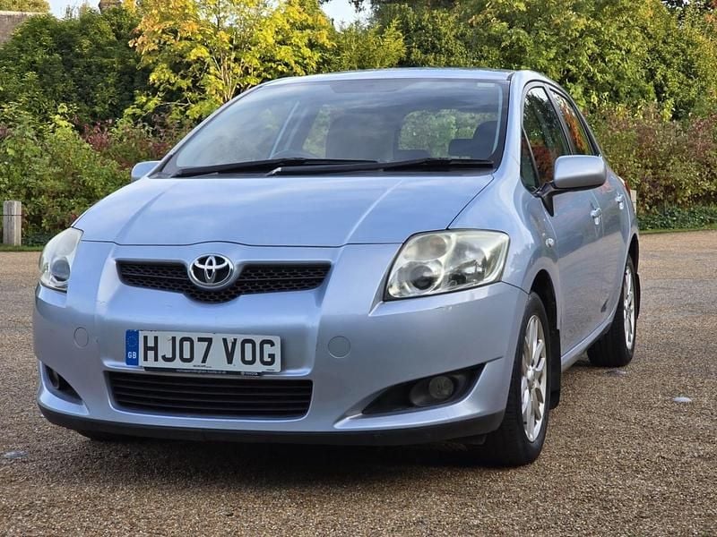 Used Toyota Auris 124 HP (91 kW) 2007 Blue Hatchback