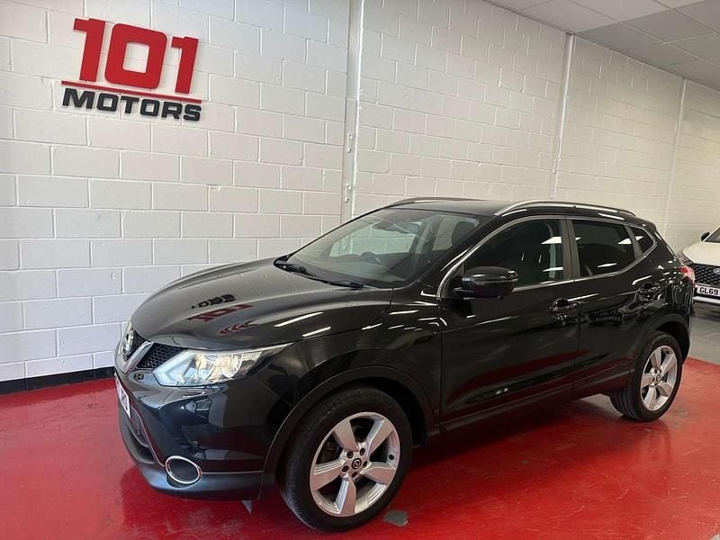 Used Nissan Qashqai N-Connecta 115 HP (84 kW) 2017 Black SUV