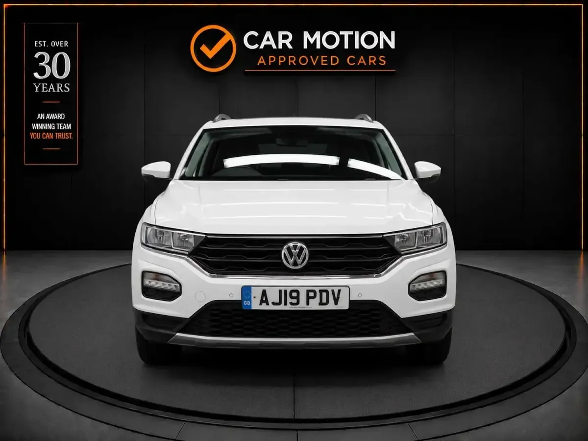 Used VW T-Roc SE 115 HP (84 kW) 2019 White SUV