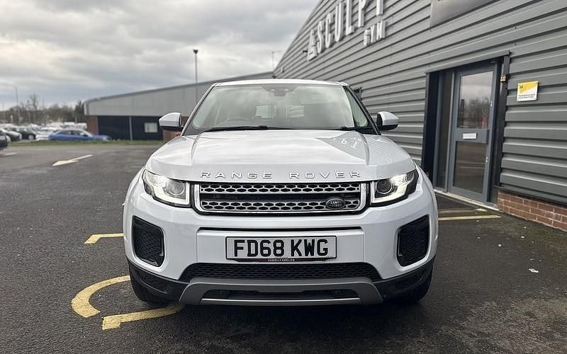 Used Land Rover Range Rover evoque SE 240 HP (176 kW) 2018 Hatchback