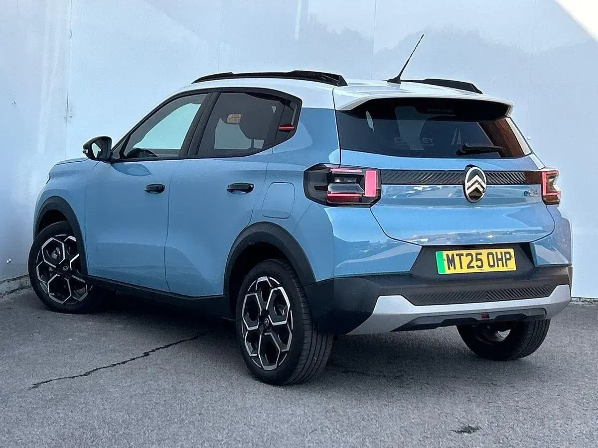 Used Citroën e-C3 83 kW (113 HP) 2025 Blue Hatchback