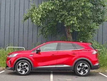 Used Renault Symbioz Techno 140 HP (102 kW) 2025 Red SUV