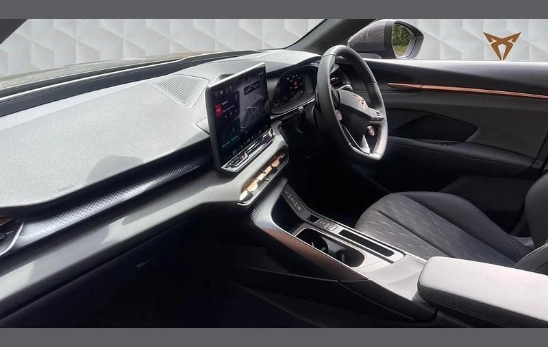 Used Cupra Terramar 200 HP (147 kW) 2025 Mauve/purple SUV