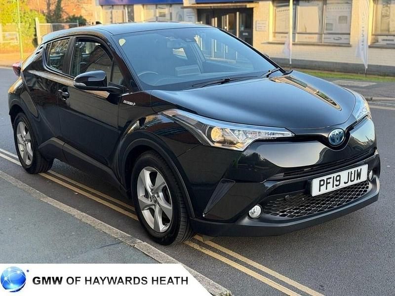 Used Toyota C-HR 122 HP (89 kW) 2019 Black SUV