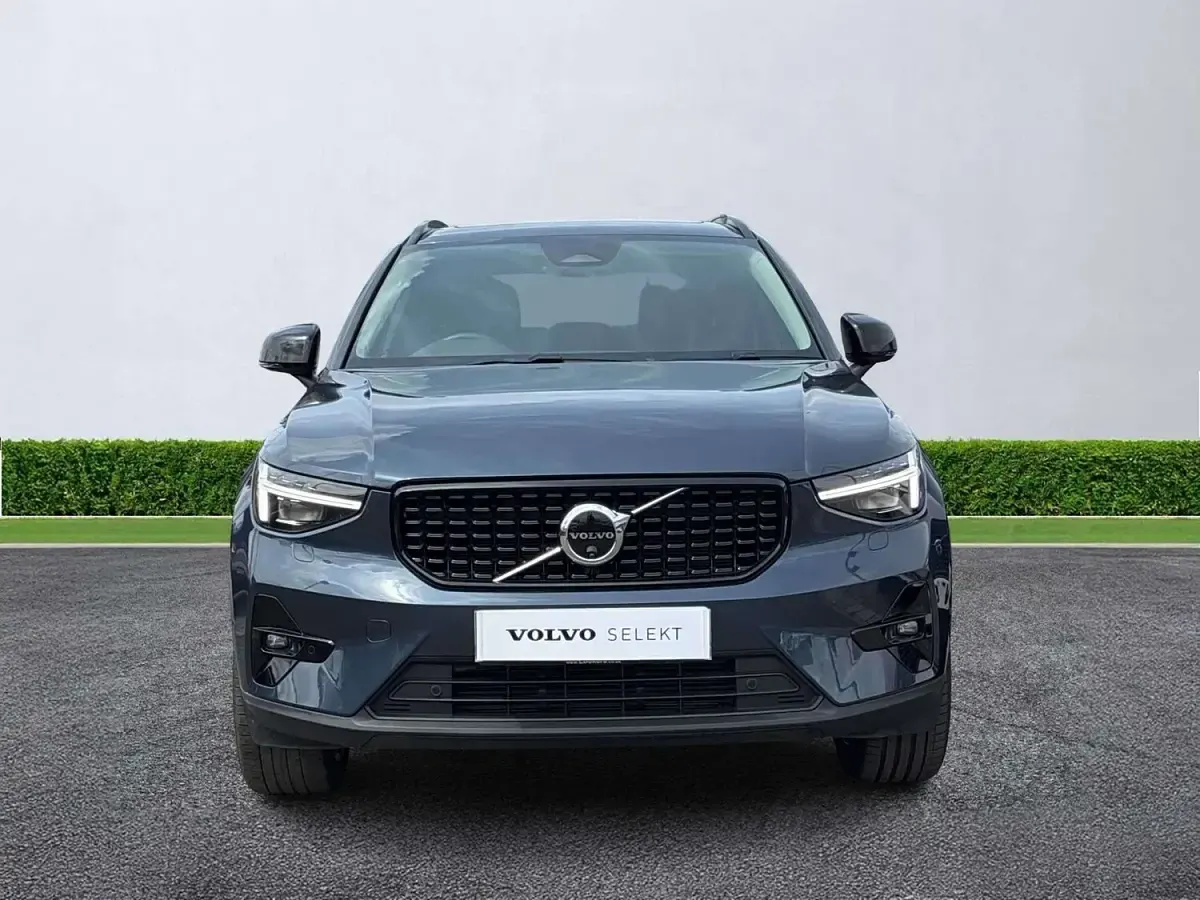 Used Volvo XC40 Ultra 2025 Blue SUV