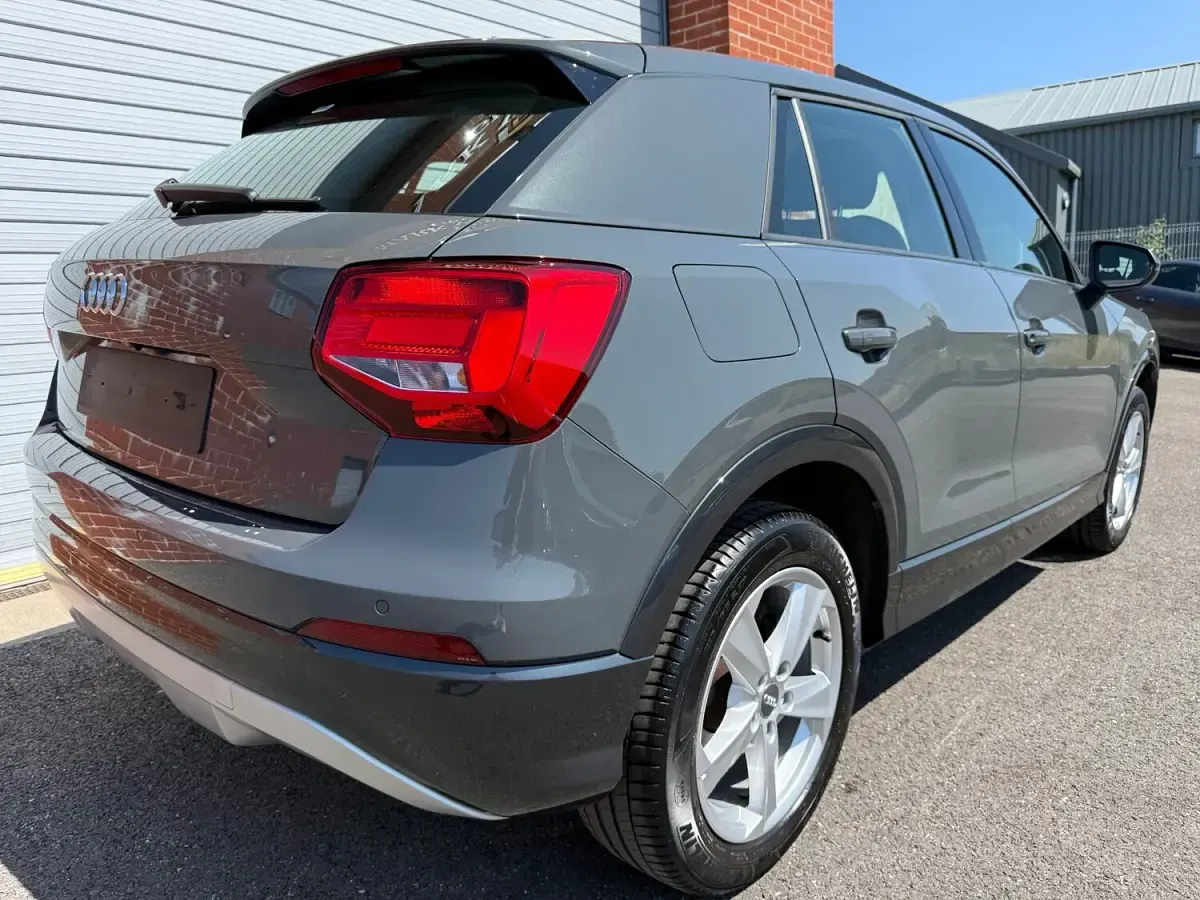 Used Audi Q2 Sport 150 HP (110 kW) 2020 Grey SUV