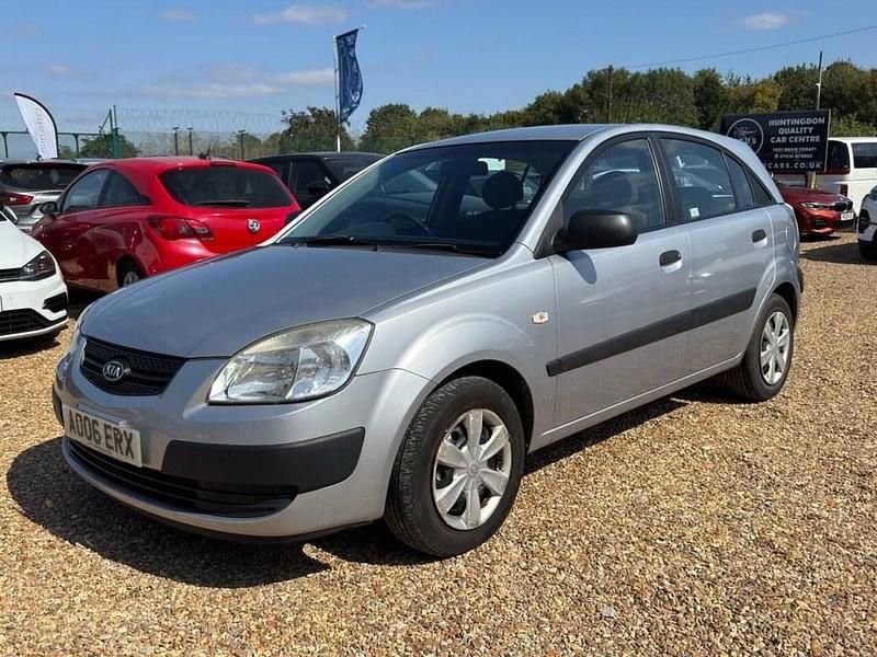 Silver Used 2006 Kia Rio Hatchback | £650 (Super price) - Image 1/4