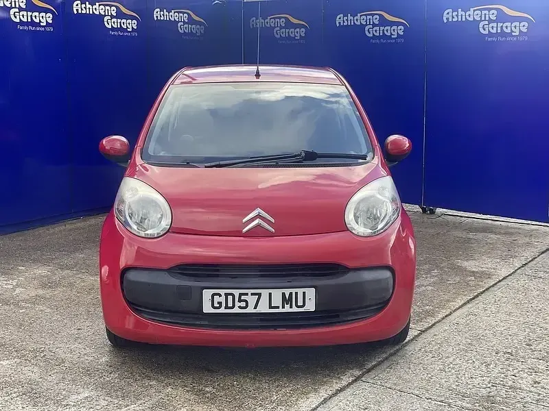 Used Citroën C1 67 HP (49 kW) 2008 Red Hatchback