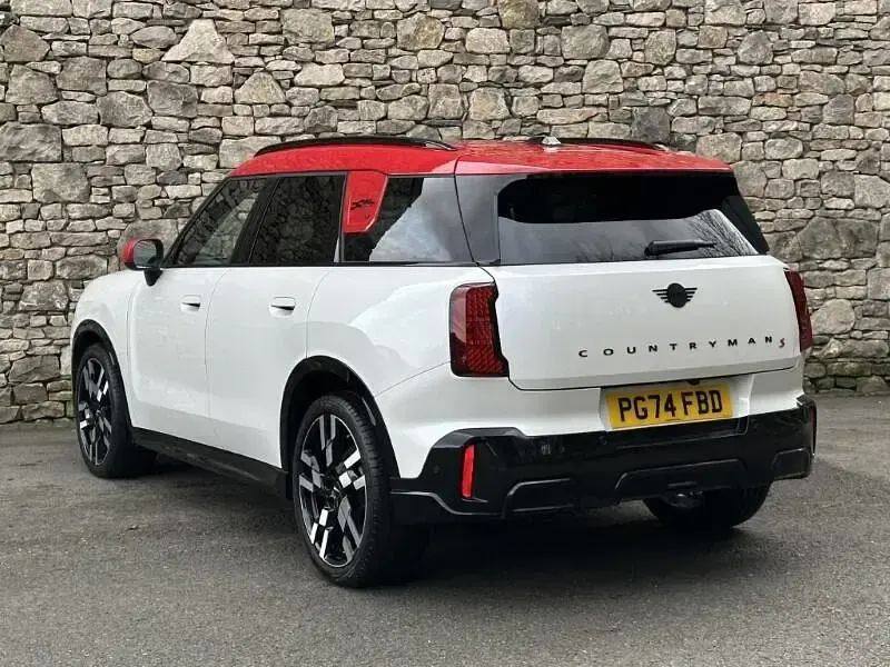 Used Mini Countryman Sport 215 HP (158 kW) 2024 White SUV