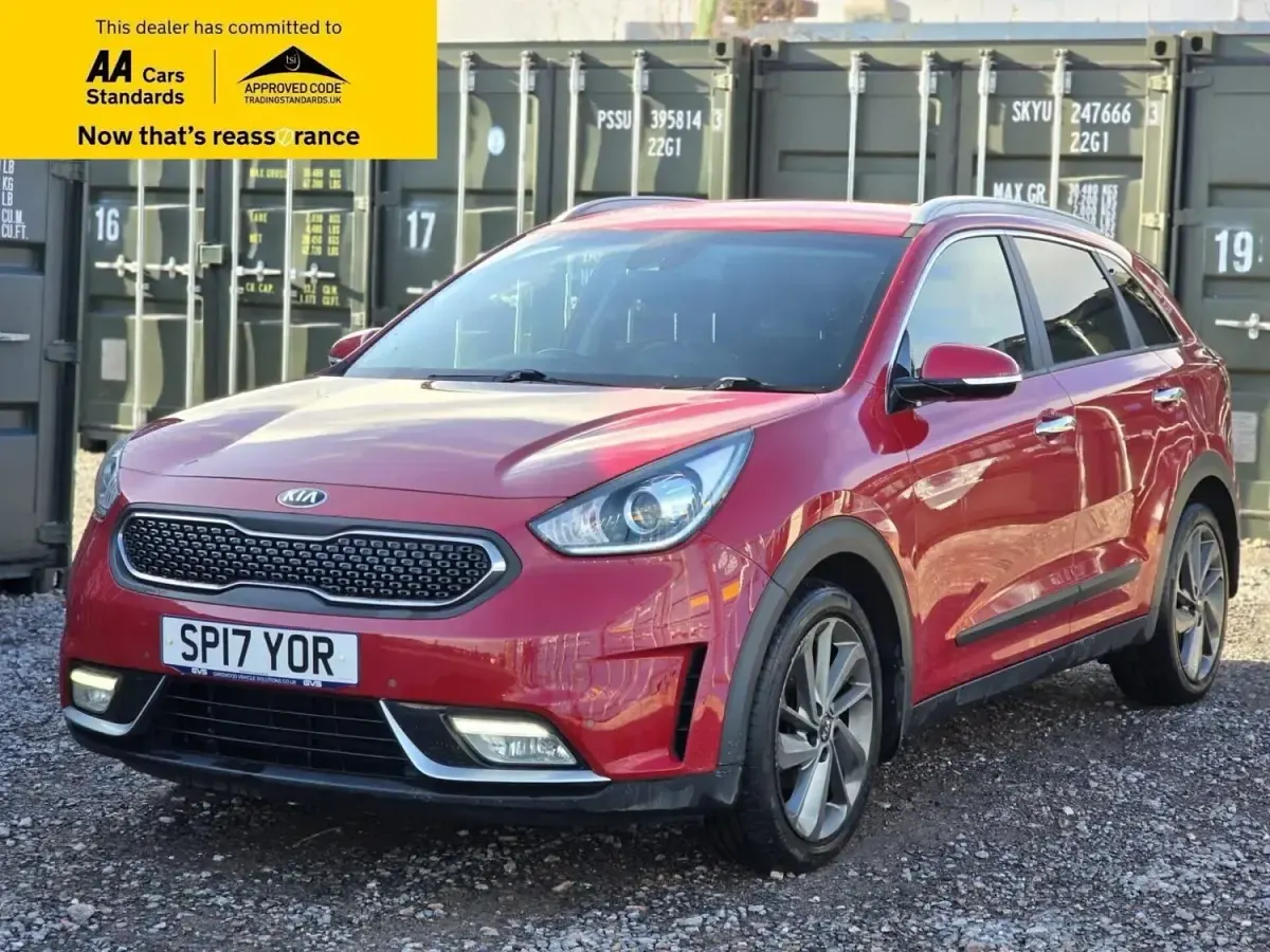 Gebraucht Kia Niro 139 PS (102 kW) 2017 Rot SUV
