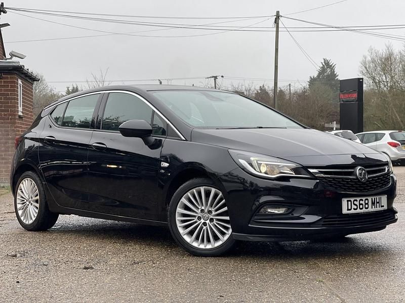 Used Vauxhall Astra Elite 200 HP (147 kW) 2018 Black Hatchback