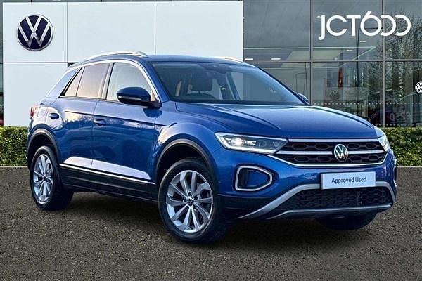 Used VW T-Roc Style 150 HP (110 kW) 2024 Blue SUV