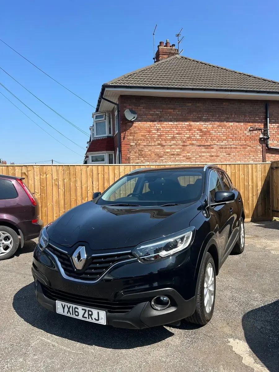Used Renault Kadjar Dynamique 130 HP (95 kW) 2016 Black SUV