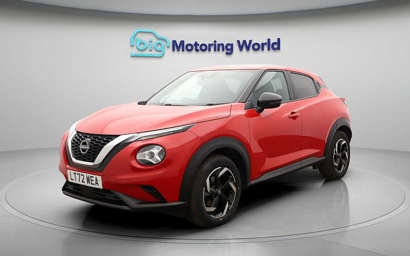 Used Nissan Juke N-Connecta 114 HP (83 kW) 2023 Red SUV