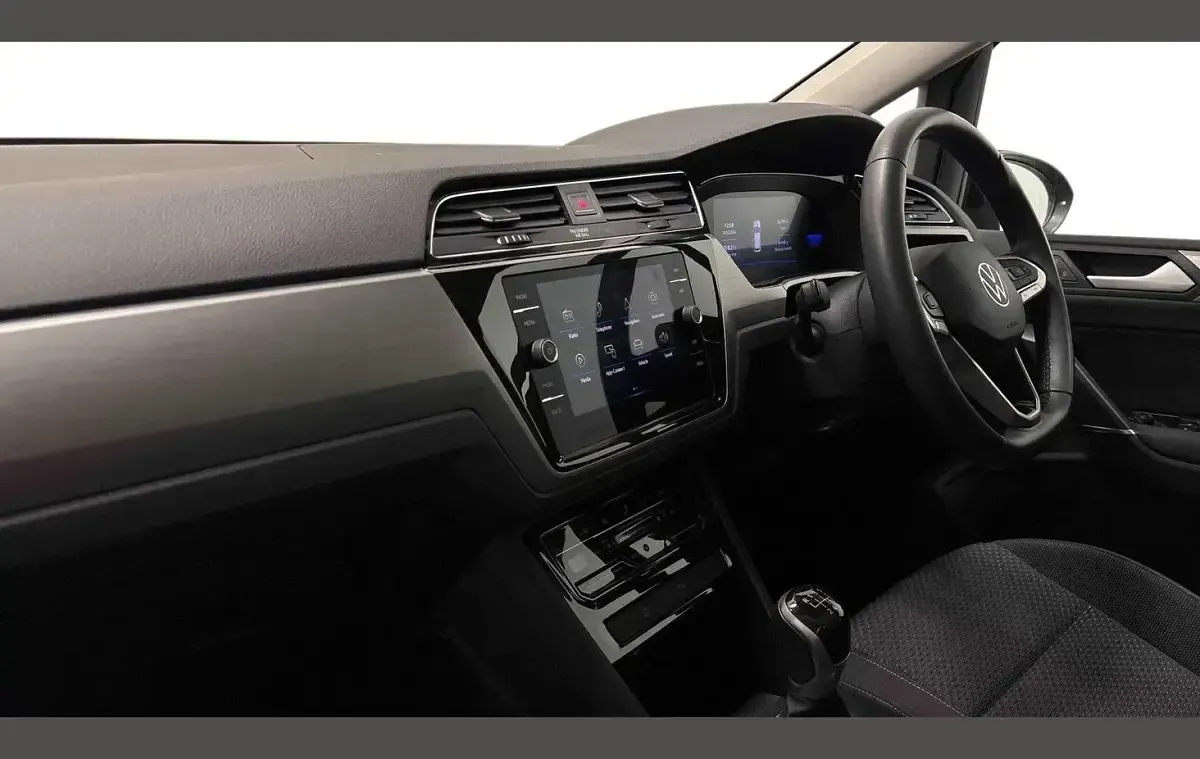 Used VW Touran Family 150 HP (110 kW) 2023 Grey MPV