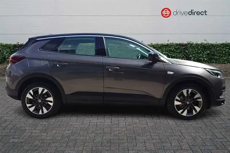 Used Vauxhall Grandland X Sport 130 HP (95 kW) 2019 Grey SUV