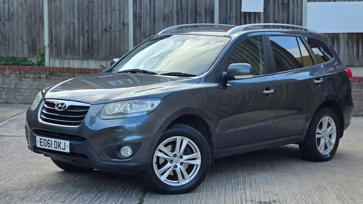 Used Hyundai Santa Fe Premium 197 HP (144 kW) 2011 Grey SUV
