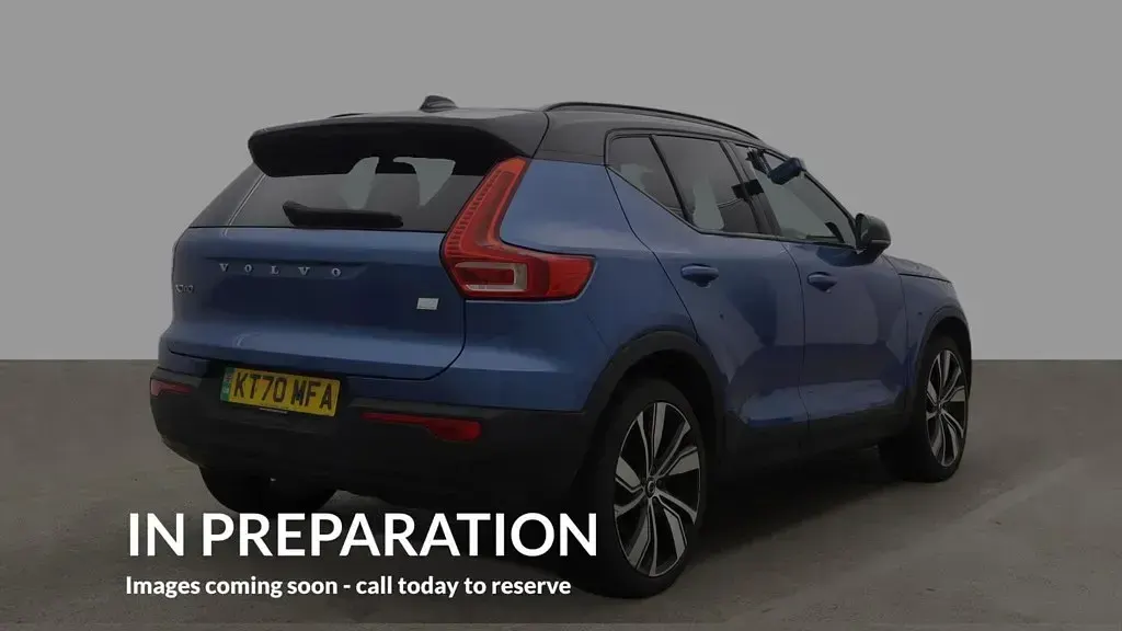 Used Volvo XC40 300 kW (408 HP) 2021 Blue SUV