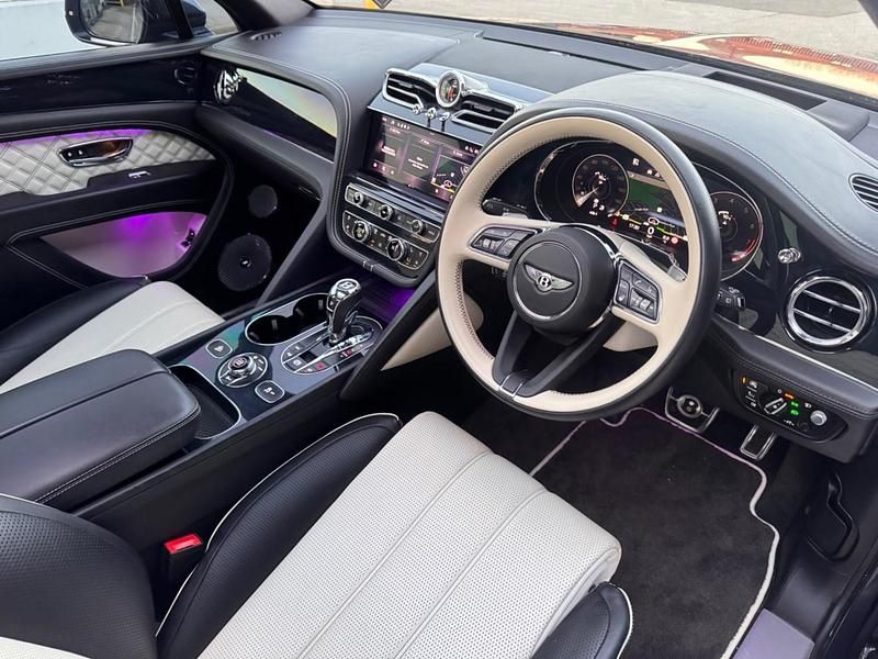 Used Bentley Bentayga 2020 Blue SUV